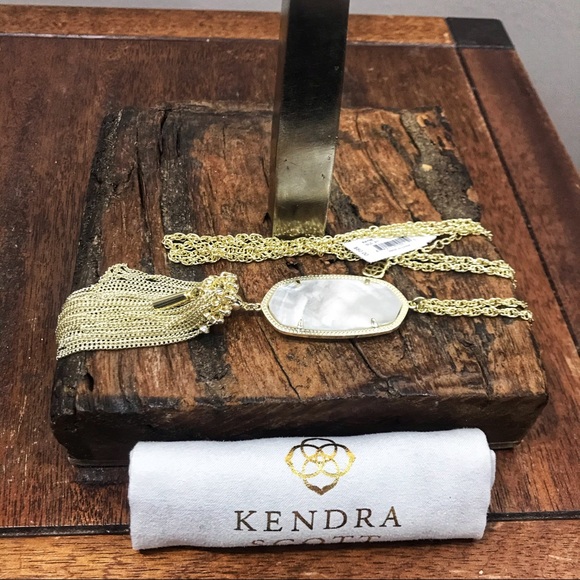 NWT Kendra Scott Gold Rayne Necklace in Ivory MOP! - Picture 4 of 8